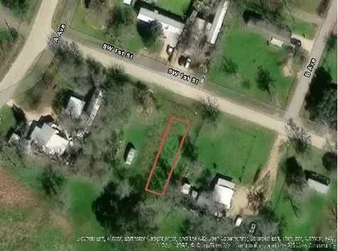 100 SW Blk First Avenue Waelder TX 78959