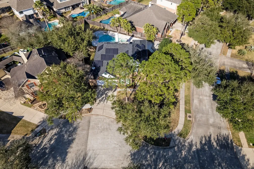 2372 Autumn Mist Court League City TX 77573