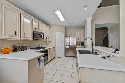 2372 Autumn Mist Court League City TX 77573