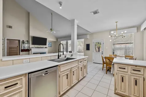 2372 Autumn Mist Court League City TX 77573