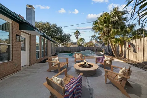 2372 Autumn Mist Court League City TX 77573