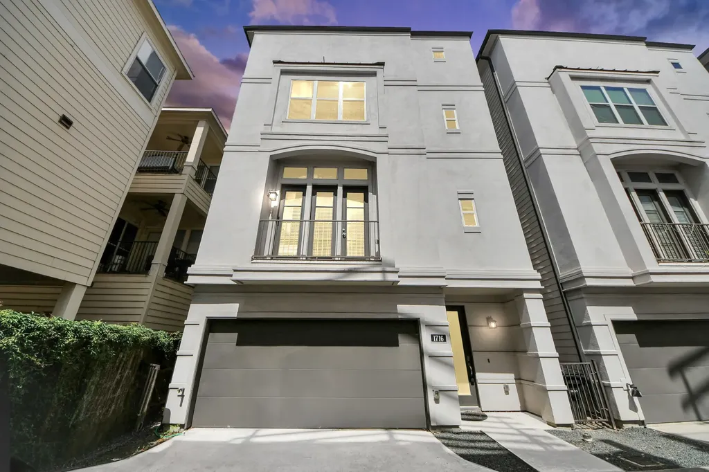 1716 Stuart Street Houston TX 77004