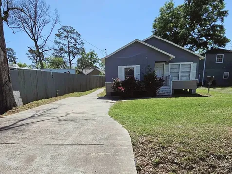8708 Lanewood Drive Houston TX 77016