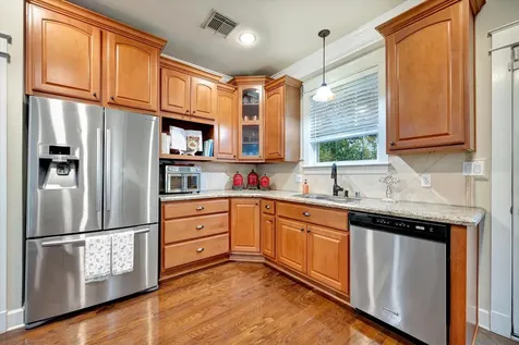 222 Oak Road Clear Lake Shores TX 77565