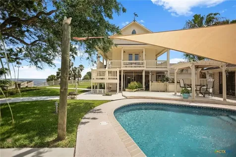 117 E Harbor Drive Port Lavaca TX 77979