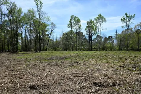 Lot 5 County Road 2360 Hardin TX 77575