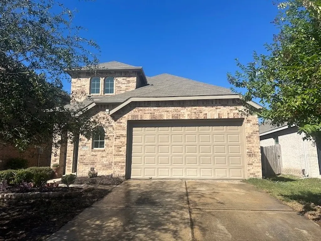 5038 Azalea Trace Drive Houston TX 77066