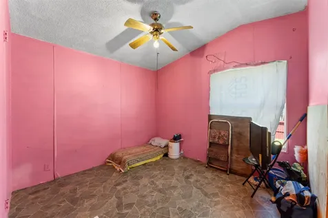 606 S S Pine Hill Street Pinehurst TX 77362