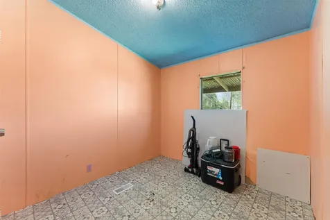 606 S S Pine Hill Street Pinehurst TX 77362