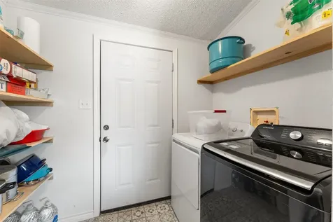606 S S Pine Hill Street Pinehurst TX 77362