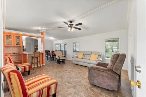 606 S S Pine Hill Street Pinehurst TX 77362