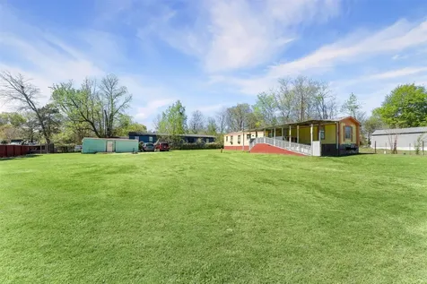 606 S S Pine Hill Street Pinehurst TX 77362