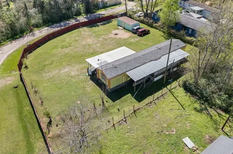 606 S S Pine Hill Street Pinehurst TX 77362