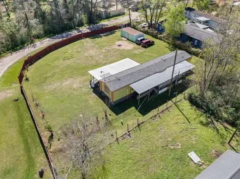 606 S S Pine Hill Street Pinehurst TX 77362