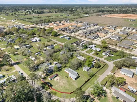 606 S S Pine Hill Street Pinehurst TX 77362