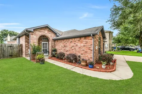 8002 Leaning Oak Drive Texas City TX 77591