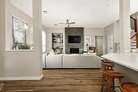 3 Pirouette The Woodlands TX 77382