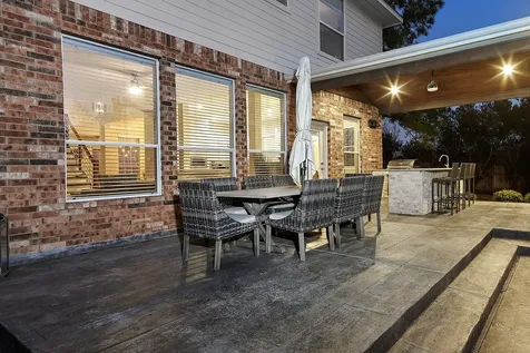 3 Pirouette The Woodlands TX 77382