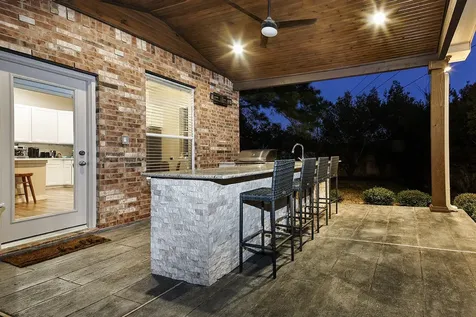 3 Pirouette The Woodlands TX 77382