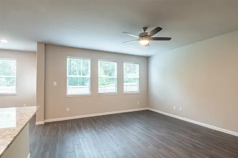 2413 Tavo Trail Drive Conroe TX 77301