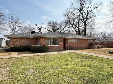 110 Charles Street Crockett TX 75835