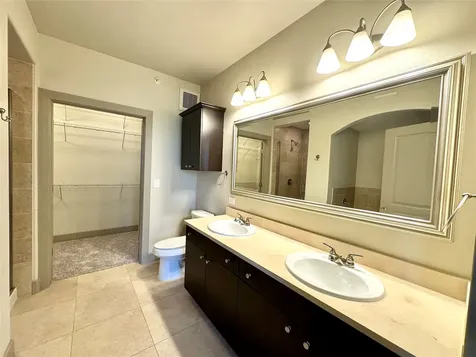 1340 W Gray Street 208 Houston TX 77019