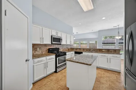 4535 Backenberry Drive Friendswood TX 77546