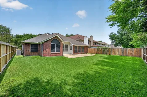 4535 Backenberry Drive Friendswood TX 77546