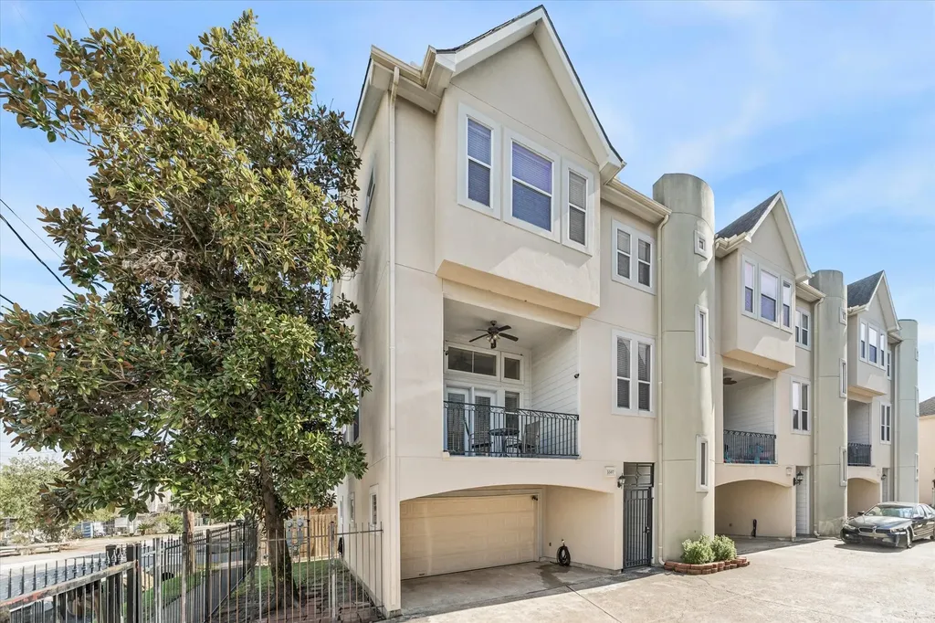 5507 Kansas Street Houston TX 77007