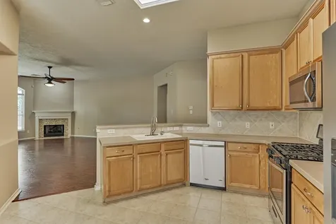 27 E Russet Grove Circle The Woodlands TX 77384
