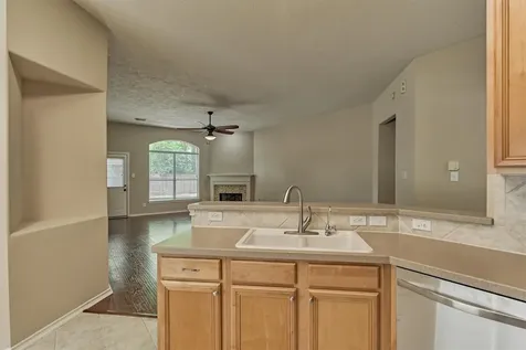27 E Russet Grove Circle The Woodlands TX 77384