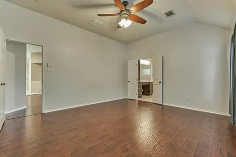 27 E Russet Grove Circle The Woodlands TX 77384
