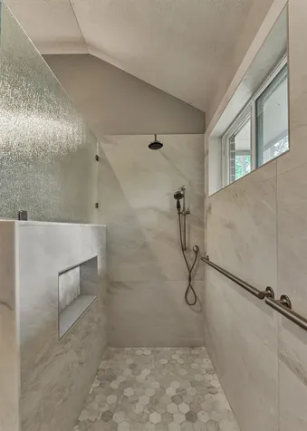 27 E Russet Grove Circle The Woodlands TX 77384