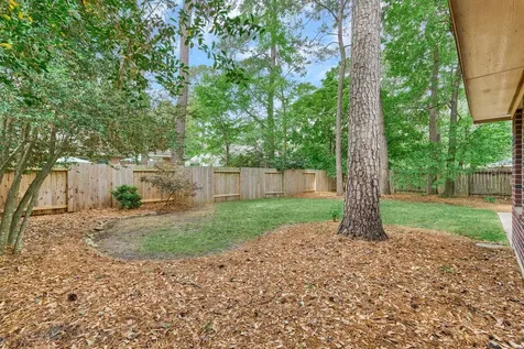 27 E Russet Grove Circle The Woodlands TX 77384