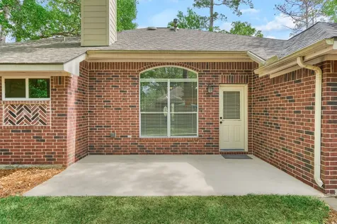 27 E Russet Grove Circle The Woodlands TX 77384