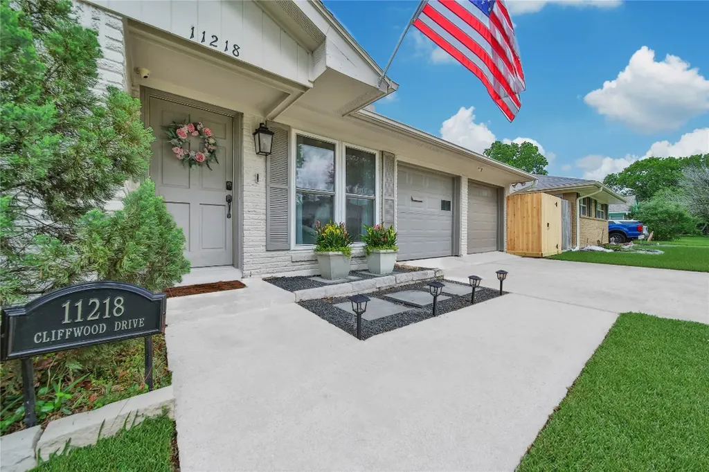 11218 Cliffwood Drive Houston TX 77035
