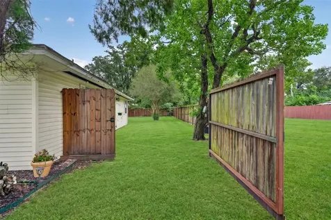13919 Santa Teresa Road Houston TX 77045
