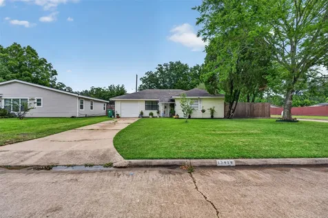 13919 Santa Teresa Road Houston TX 77045