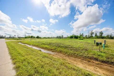 505 Road 5739 Cleveland TX 77327