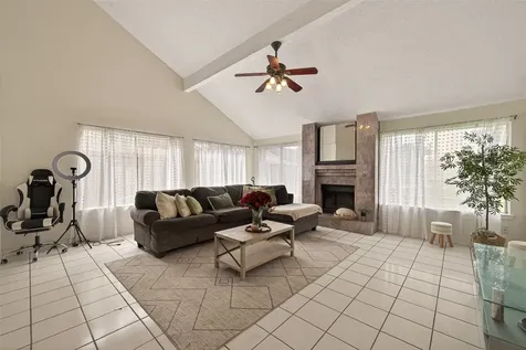 3214 Meadway Drive Houston TX 77082