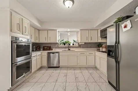 3214 Meadway Drive Houston TX 77082