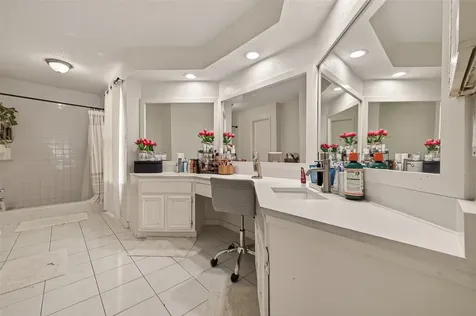 3214 Meadway Drive Houston TX 77082