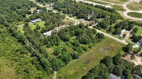 2087 County Road 3405 Cleveland TX 77327