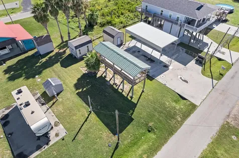946 Meynig Drive Crystal Beach TX 77650