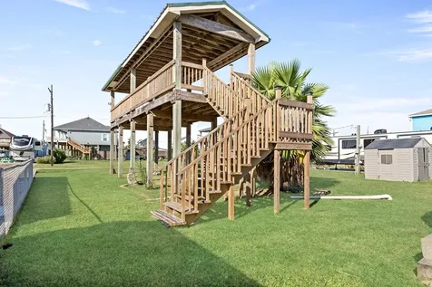 946 Meynig Drive Crystal Beach TX 77650