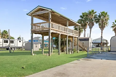 946 Meynig Drive Crystal Beach TX 77650