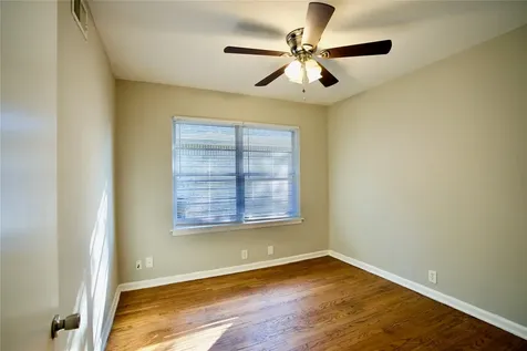 8733 Robindell Drive Houston TX 77074