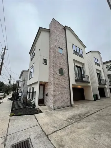 5623 Kansas Street A Houston TX 77007