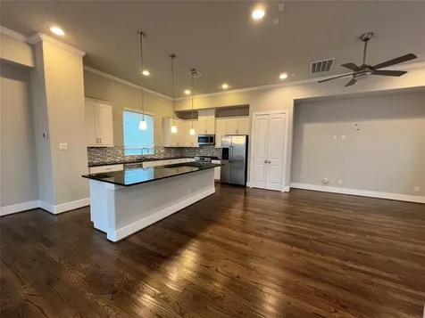 5623 Kansas Street A Houston TX 77007