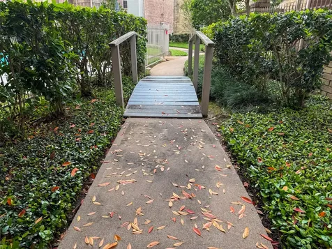 3100 Jeanetta Street 1104 Houston TX 77063